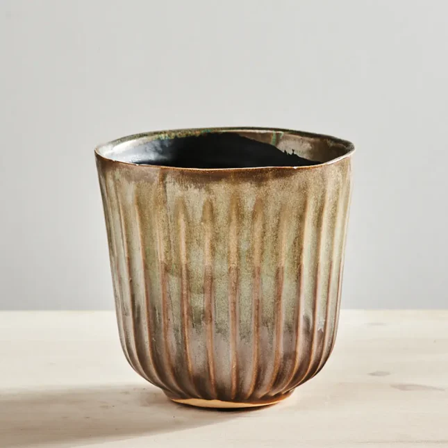 Osłonka roger tijm ryflowana zielono-brązowa 14 x 14 cm